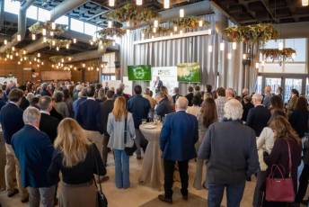 Fotogalería del Vino de Navidad de la FES 39 Vino Navidad FES - Héctor Criado