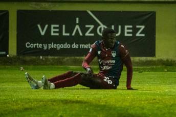 Fotogalería Gimnástica Segoviana vs Lealtad de Villaviciosa 26 Gimnástica Segoviana vs Lealtad de Villaviciosa - Héctor Criado