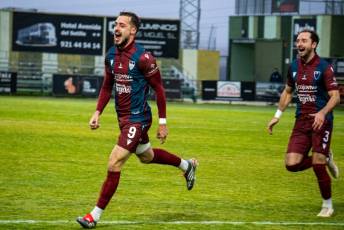 Fotogalería Gimnástica Segoviana vs Lealtad de Villaviciosa 9 Gimnástica Segoviana vs Lealtad de Villaviciosa - Héctor Criado