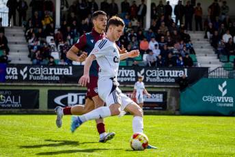 Fotogalería Gimnástica Segoviana VS Bergantiños FC 11 Gimnástica Segoviana VS Bergantiños FC - Héctor Criado