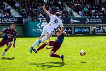 Fotogalería Gimnástica Segoviana VS Bergantiños FC 15 Gimnástica Segoviana VS Bergantiños FC - Héctor Criado