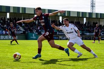 Fotogalería Gimnástica Segoviana VS Bergantiños FC 9 Gimnástica Segoviana VS Bergantiños FC - Héctor Criado