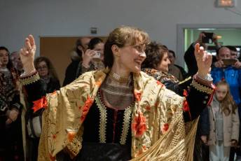 Fotogalería Misa por las Alcaldesas Fallecidas, Baile de Gala y Cambio de Monteras en Zarramala 39 Misa por las alcaldesas fallecidas de Zamarramala y cambio de montera - Héctor Criado