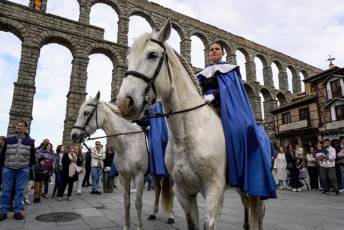 Fotogalería Anuncio a Caballo y Pregón de Semana Santa 19 Anuncio Pregón y Pregón de Semana Santa- Héctor Criado