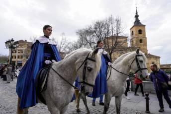 Fotogalería Anuncio a Caballo y Pregón de Semana Santa 8 Anuncio Pregón y Pregón de Semana Santa- Héctor Criado