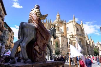 Fotogalería Bendición de Palmas, Misa y Procesión de Domingo de Ramos 48 Bendición de Palmas, Misa y Procesión de Domingo de Ramos - Héctor Criado