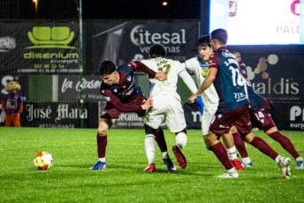 Fotogalería Gimnástica Segoviana VS RC Deportivo Fabril 16 Gimnástica Segoviana VS RC Deportivo Fabril - Héctor Criado