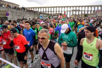Fotogalería XVIII Media Maratón de Segovia 3 Media Maratón Segovia - Héctor Criado