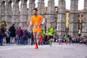 Fotogalería XVIII Media Maratón de Segovia 29 Media Maratón Segovia - Héctor Criado