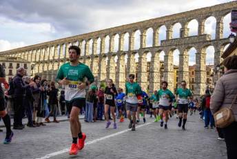 Fotogalería XVIII Media Maratón de Segovia 41 Media Maratón Segovia - Héctor Criado