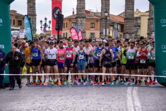 Fotogalería XVIII Media Maratón de Segovia 6 Media Maratón Segovia - Héctor Criado