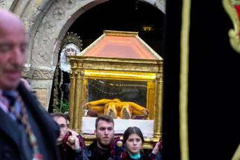 Fotogalería Vía Crucis del Cristo de los Gascones y de la Soledad Dolorosa 10 Vía Crucis del Cristo de los Gascones y de la Soledad Dolorosa - Héctor Criado