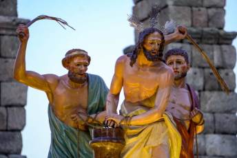 Fotogalería Procesiones de Jueves Santo 39 Procesiones hacia la Catedral - Héctor Criado