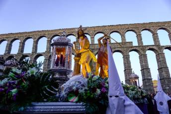 Fotogalería Procesiones de Jueves Santo 41 Procesiones hacia la Catedral - Héctor Criado