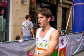 Fotogalería de la carrera y marcha por el Día de Castilla y León 14 Carrera y Marcha por el Día de Castilla y León - Héctor Criado
