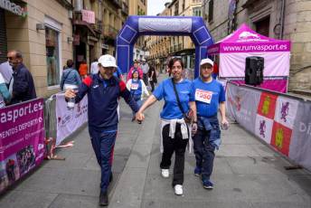 Fotogalería de la carrera y marcha por el Día de Castilla y León 32 Carrera y Marcha por el Día de Castilla y León - Héctor Criado