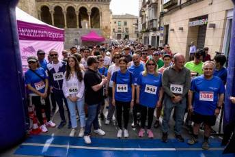 Fotogalería de la carrera y marcha por el Día de Castilla y León 5 Carrera y Marcha por el Día de Castilla y León - Héctor Criado