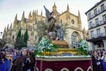 Fotogalería Procesión de los Pasos de Viernes Santo 13 Procesión de los Pasos Viernes Santo - Héctor Criado