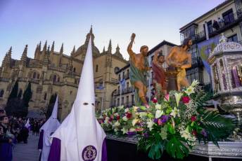 Fotogalería Procesión de los Pasos de Viernes Santo 23 Procesión de los Pasos Viernes Santo - Héctor Criado