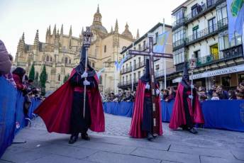 Fotogalería Procesión de los Pasos de Viernes Santo 25 Procesión de los Pasos Viernes Santo - Héctor Criado
