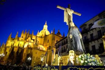 Fotogalería Procesión de los Pasos de Viernes Santo 47 Procesión de los Pasos Viernes Santo - Héctor Criado