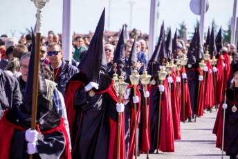Fotogalería Procesiones de Viernes Santo por la Mañana 33 Procesiones Viernes Santo por la Mañana - Héctor Criado