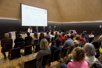 Fotogalería Toma de Posesión del Decano de la Facultad de Educación 3 Toma Posesión Decano Facultad de Educación- Héctor Criado