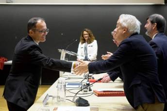 Fotogalería Toma de Posesión del Decano de la Facultad de Educación 24 Toma Posesión Decano Facultad de Educación- Héctor Criado