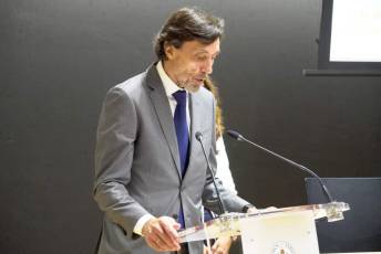 Fotogalería Toma de Posesión del Decano de la Facultad de Educación 4 Toma Posesión Decano Facultad de Educación- Héctor Criado