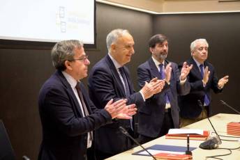 Fotogalería Toma de Posesión del Decano de la Facultad de Educación 7 Toma Posesión Decano Facultad de Educación- Héctor Criado