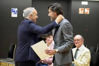 Fotogalería Toma de Posesión del Decano de la Facultad de Educación 8 Toma Posesión Decano Facultad de Educación- Héctor Criado