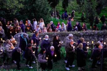 Fotogalería Vía Crucis Penitencial con el Cristo de la Buena Muerte 13 Vía Crucis Penitencial con el Cristo de la Buena Muerte - Héctor Criado