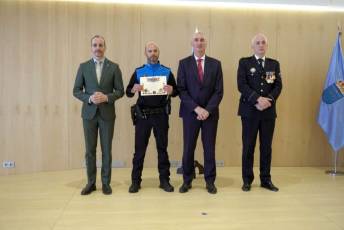 Fotografías Acto de entrega de distinciones a la Policía Local de Segovia y Guardias Urbanos de Honor 10 Acto de Entrega de Distinciones a la Policía Local y Guardias Urbanos - Héctor Criado