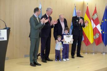 Fotografías Acto de entrega de distinciones a la Policía Local de Segovia y Guardias Urbanos de Honor 16 Acto de Entrega de Distinciones a la Policía Local y Guardias Urbanos - Héctor Criado