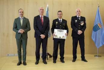 Fotografías Acto de entrega de distinciones a la Policía Local de Segovia y Guardias Urbanos de Honor 17 Acto de Entrega de Distinciones a la Policía Local y Guardias Urbanos - Héctor Criado