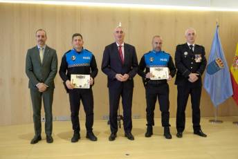 Fotografías Acto de entrega de distinciones a la Policía Local de Segovia y Guardias Urbanos de Honor 7 Acto de Entrega de Distinciones a la Policía Local y Guardias Urbanos - Héctor Criado