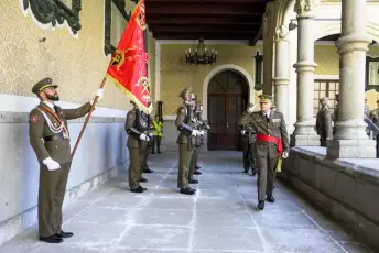Fotografías del acto de fin de curso de la 314 promoción de Oficiales de Artillería 11 Acto Fin de Curso 314 Promoción de Oficiales de Artillería - Héctor Criado