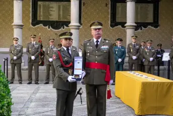 Fotografías del acto de fin de curso de la 314 promoción de Oficiales de Artillería 16 Acto Fin de Curso 314 Promoción de Oficiales de Artillería - Héctor Criado