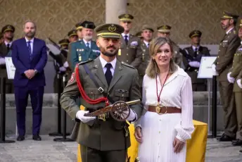 Fotografías del acto de fin de curso de la 314 promoción de Oficiales de Artillería 19 Acto Fin de Curso 314 Promoción de Oficiales de Artillería - Héctor Criado