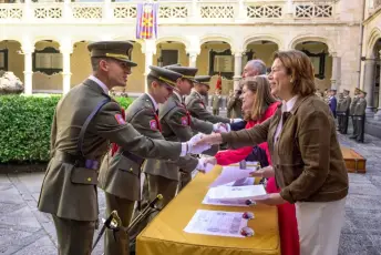 Fotografías del acto de fin de curso de la 314 promoción de Oficiales de Artillería 25 Acto Fin de Curso 314 Promoción de Oficiales de Artillería - Héctor Criado