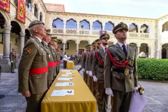 Fotografías del acto de fin de curso de la 314 promoción de Oficiales de Artillería 29 Acto Fin de Curso 314 Promoción de Oficiales de Artillería - Héctor Criado