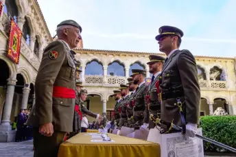 Fotografías del acto de fin de curso de la 314 promoción de Oficiales de Artillería 31 Acto Fin de Curso 314 Promoción de Oficiales de Artillería - Héctor Criado