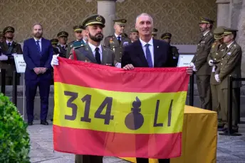 Fotografías del acto de fin de curso de la 314 promoción de Oficiales de Artillería 36 Acto Fin de Curso 314 Promoción de Oficiales de Artillería - Héctor Criado