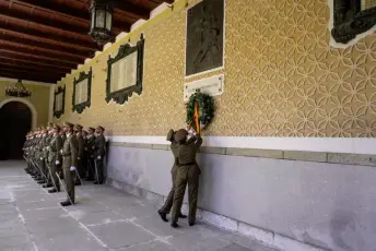 Fotografías del acto de fin de curso de la 314 promoción de Oficiales de Artillería 50 Acto Fin de Curso 314 Promoción de Oficiales de Artillería - Héctor Criado