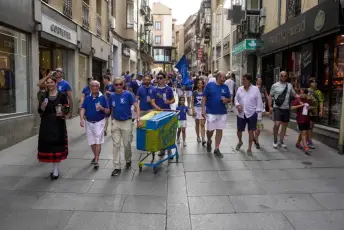 Fotografías Concentración de Peñas y Pregón de las Ferias y Fiestas de Segovia 2026 3 Concentración Peñas y Pregón Ferias y Fiestas Segovia - Héctor Criado