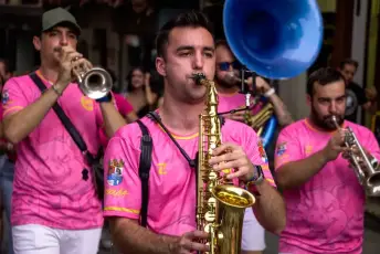 Fotografías Concentración de Peñas y Pregón de las Ferias y Fiestas de Segovia 2026 24 Concentración Peñas y Pregón Ferias y Fiestas Segovia - Héctor Criado