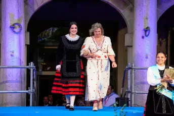 Fotografías Concentración de Peñas y Pregón de las Ferias y Fiestas de Segovia 2026 37 Concentración Peñas y Pregón Ferias y Fiestas Segovia - Héctor Criado