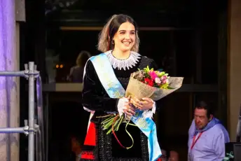 Fotografías Concentración de Peñas y Pregón de las Ferias y Fiestas de Segovia 2026 38 Concentración Peñas y Pregón Ferias y Fiestas Segovia - Héctor Criado