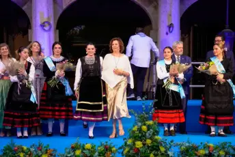 Fotografías Concentración de Peñas y Pregón de las Ferias y Fiestas de Segovia 2026 45 Concentración Peñas y Pregón Ferias y Fiestas Segovia - Héctor Criado