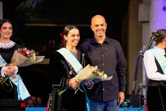 Fotografías Concentración de Peñas y Pregón de las Ferias y Fiestas de Segovia 2026 48 Concentración Peñas y Pregón Ferias y Fiestas Segovia - Héctor Criado